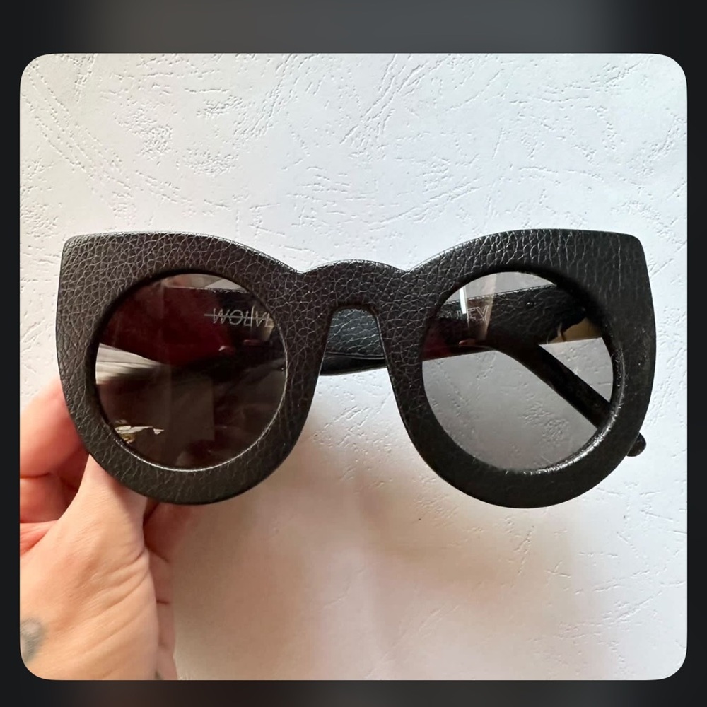 Valley eyewear ISO leather wolves